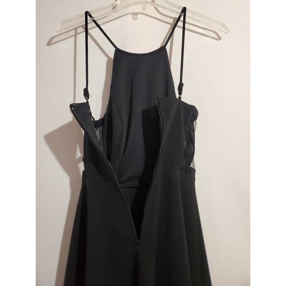 City Triangles Mesh Criss Cross Side Panel Halter Skater Mini Dress Size 0 LBD - Picture 6 of 10